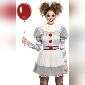 NWT Halloween Costume Women’s Creepy, Scary Clown